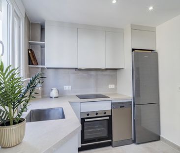 3 Bedroom Apartment For Rent in Estepona, Málaga - Photo 5