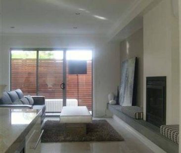 FULLY FURNISHED - UNAVAILABLE UNTIL AUGUST 2019 - Photo 4