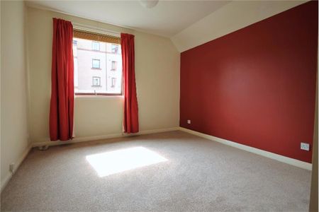 2 bed flat for rent in Polwarth - Photo 3
