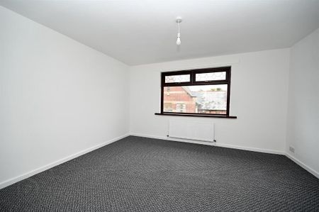 46 Ann Street, Newtownards, BT23 7AD - Photo 2
