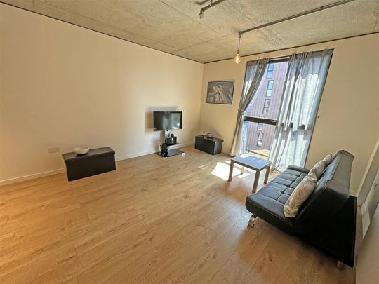 1 bedroom flat to rent - Photo 1