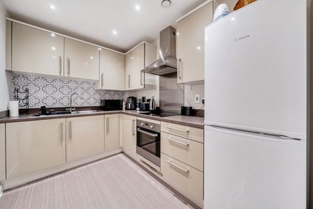 Boundaries Road, Balham, London, SW12 - Photo 3