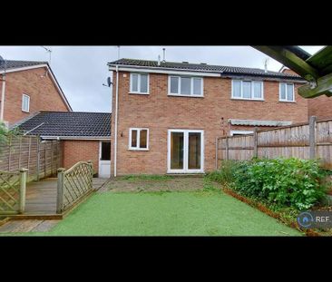 3 bedroom semi-detached house to rent - Photo 3