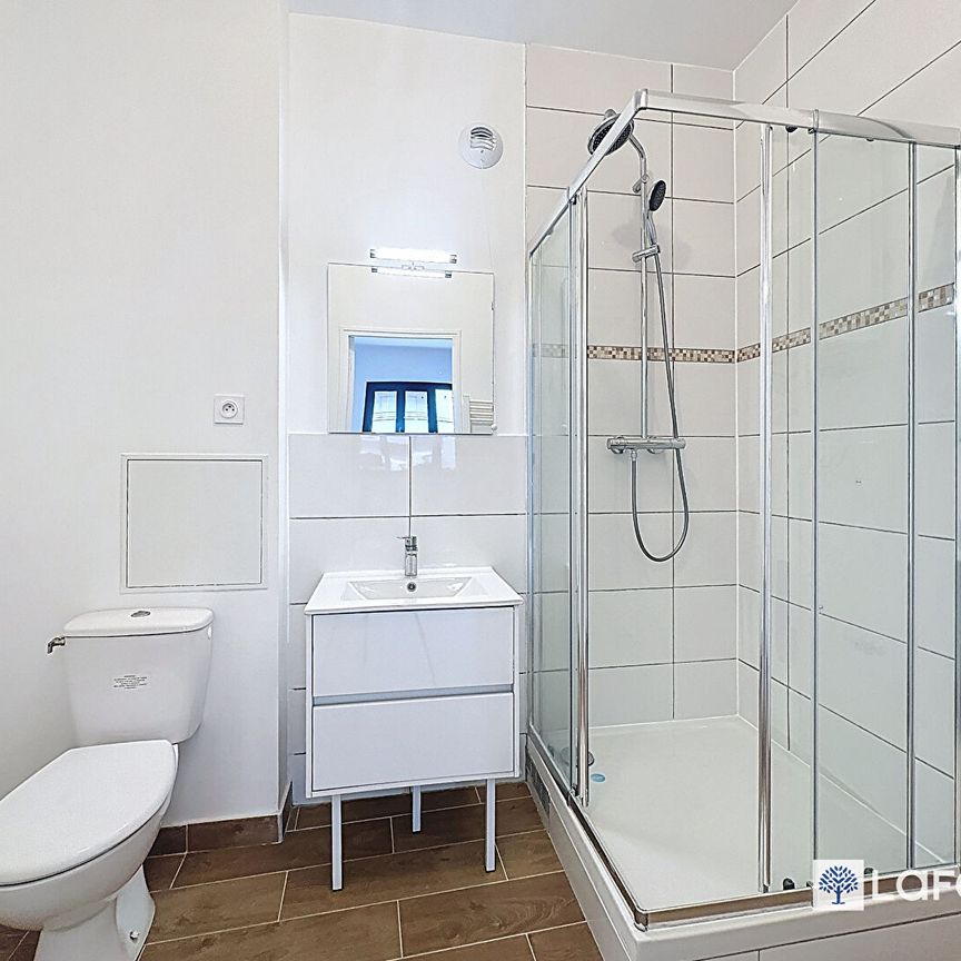 Apartment - Photo 2