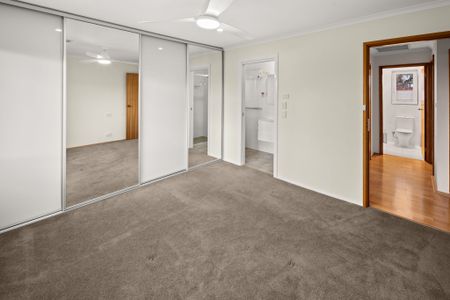 33 Brunswick Circuit, Kaleen ACT 2617 - House For Rent | Domain - Photo 3