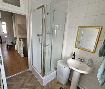 Room in a Shared Flat, Bertram Road, NW4 - Photo 3