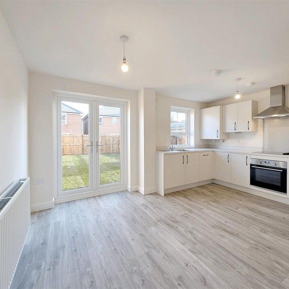 3 Bedroom House - Photo 1