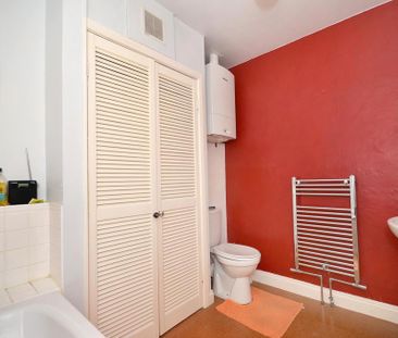 2 bedroom terraced house to rent - Photo 4