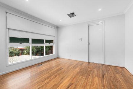 91 Dellfield Drive, Templestowe - Photo 3