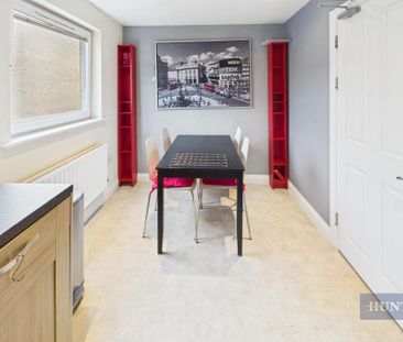 4 bedroom house to rent - Photo 3