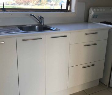 So Handy -1 Bedroom Unit/Apartment Papatoetoe - Photo 3