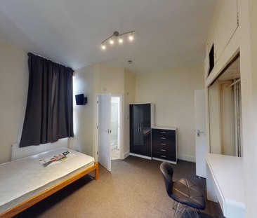 14 bedroom detached house to rent - Photo 3
