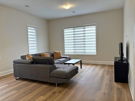 For Lease - 670 Park Road Unit# 1, Innisfil, Ontario - Photo 1