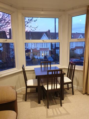 2 Bed Maisonette, Worple Road, SW20 - Photo 5