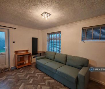 1 bedroom semi-detached house to rent - Photo 3