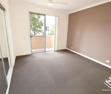 2 Bed Apartment in sought after Lakewood Reserve, Varsity Lakes - Photo 6