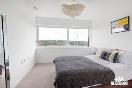 Peacon House, Thonrey Close - Photo 4