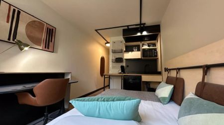 Dans Résidence Hôtelière, Studio meublé de 19 m2, Royalieu proche de l'ESCOM - Photo 3