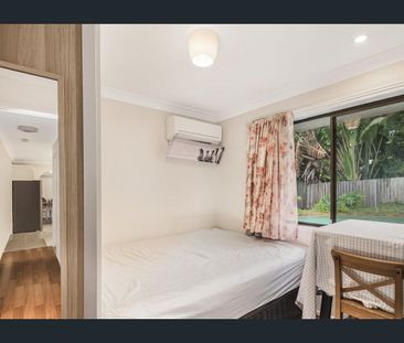 Comfortable Family Home in Prime Wishart Location - School Catchment! - Photo 4