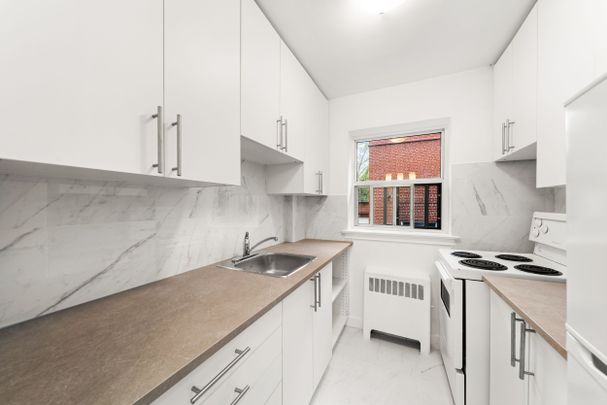 For Lease - 308 The Kingsway Way Unit# 110, Toronto, Ontario - Photo 1