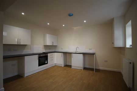 2 Bedroom Terraced House for Rent - Photo 3