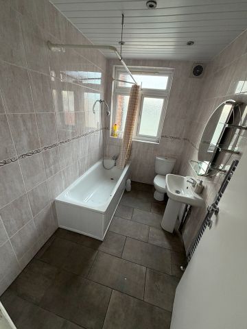 1 Bed Flat, Uppingham Road, LE5 - Photo 5