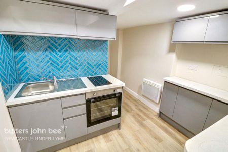 Studio to rent - Photo 4