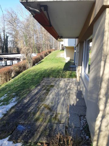 grosszügige 2.5-Zimmerwohnung mit Gartensitzplatz - Photo 4