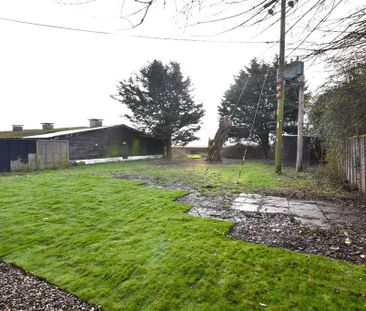 3 bedroom detached bungalow to rent - Photo 6