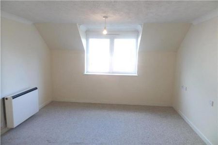 1 bedroom retirement property to rent - Photo 5