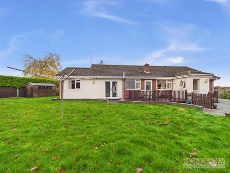 4 bedroom detached bungalow to rent - Photo 2