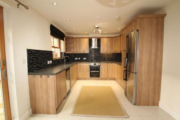3 bedroom house to rent - Photo 1