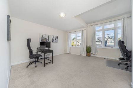 For Lease - 131 Steeplechase Way, Waterloo, Ontario - Photo 3