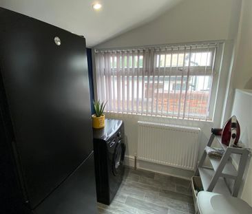 1 bed house to rent in Coal Clough Lane, Burnley, BB11 - Photo 4