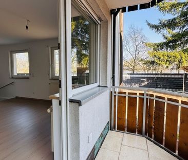 Wohnen über 2 Etagen:offenes Apartment mit Balkon & Terrasse. - Photo 2