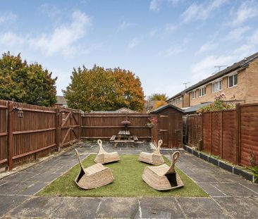 3 bedroom end of terrace house to rent - Photo 3