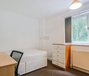 4 bedroom maisonette to rent - Photo 3