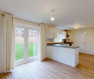 5 bedroom detached house to rent - Photo 4