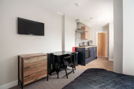 Studio Flat / Apartment - Photo 2