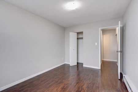 137 Church Street — 2 bedrooms - Photo 3
