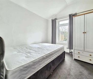 Castle Avenue, Rochester, ME1 - Photo 2