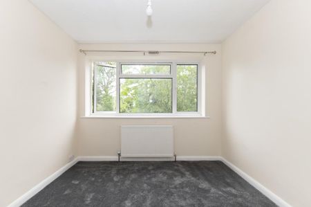 3 bedroom detached house to rent - Photo 5
