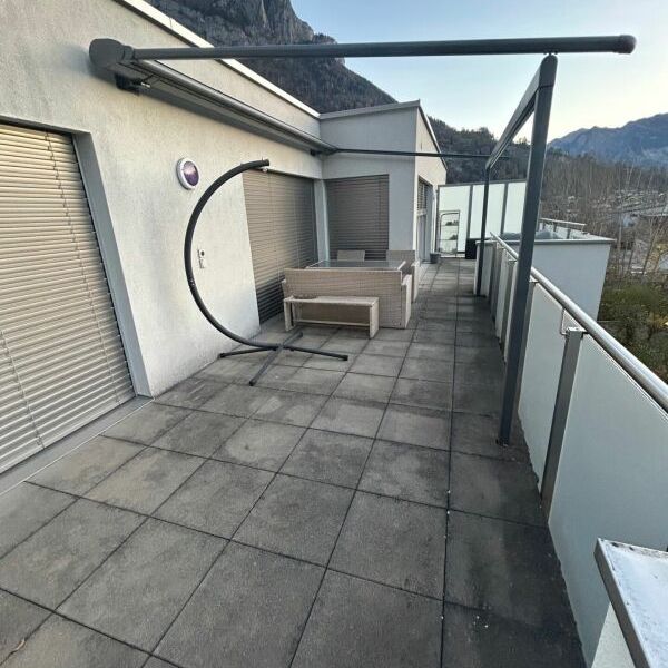 Atemberaubende Attika-Wohnung an ruhiger Lage in Mels zu vermieten! - Foto 1