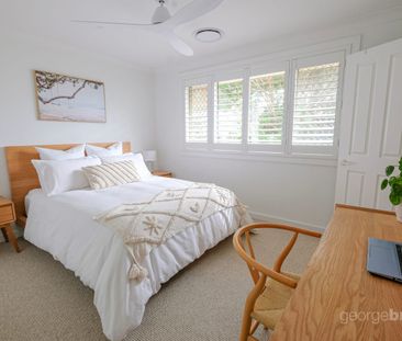 Stylish Coastal Living with Private Garden Oasis - Photo 4