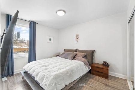 Detached Home For Lease | E8332698 - Photo 2
