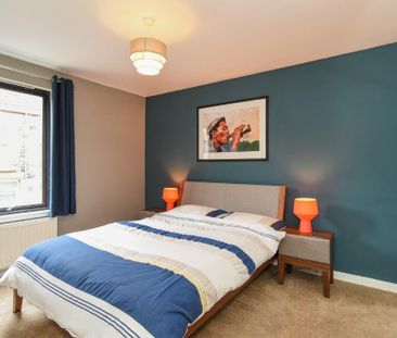2 bedroom flat to rent - Photo 4