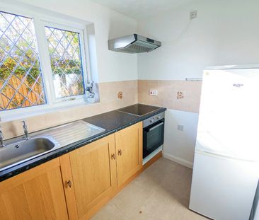 Town house to rent on - Photo 5