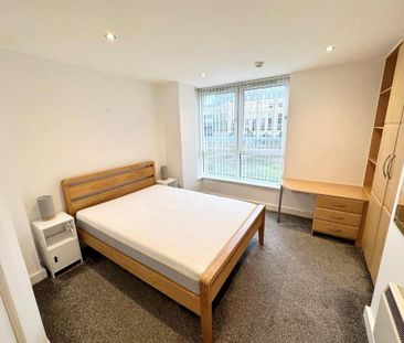 2 bedroom apartment to rent - Photo 4