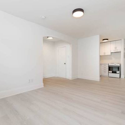 15 HUBBARD BLVD. #4 - RENOVATED STUDIO/1BATH, LAUNDRY, STEPS TO BEACH! - Photo 4