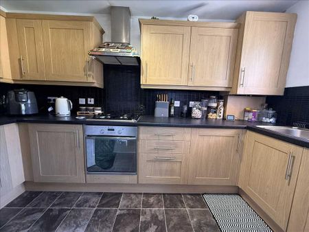 2 bedroom terraced house to rent - Photo 5
